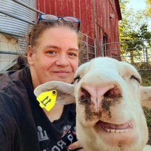 Meet your Posher, Linda